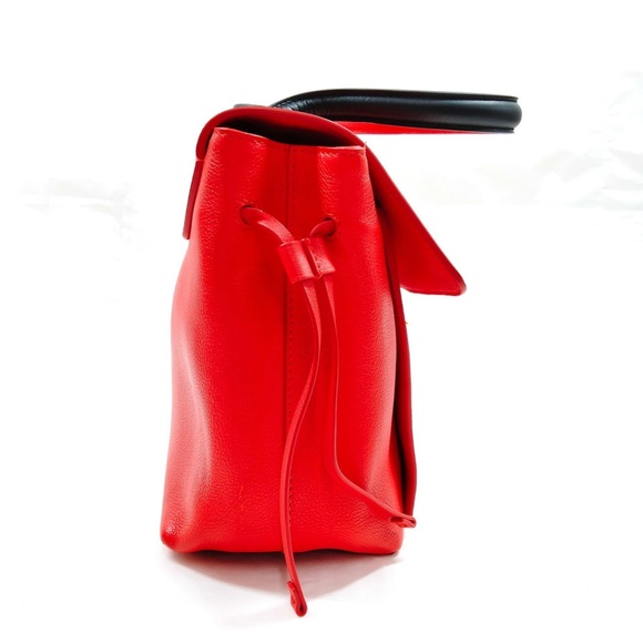 LOUIS VUITTON - Lock Me PM Red Parnassea R1.073 - Picture 2 of 5